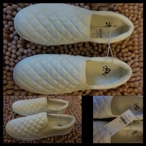 NWOT Justice Quilted Sneakers (Size 9)